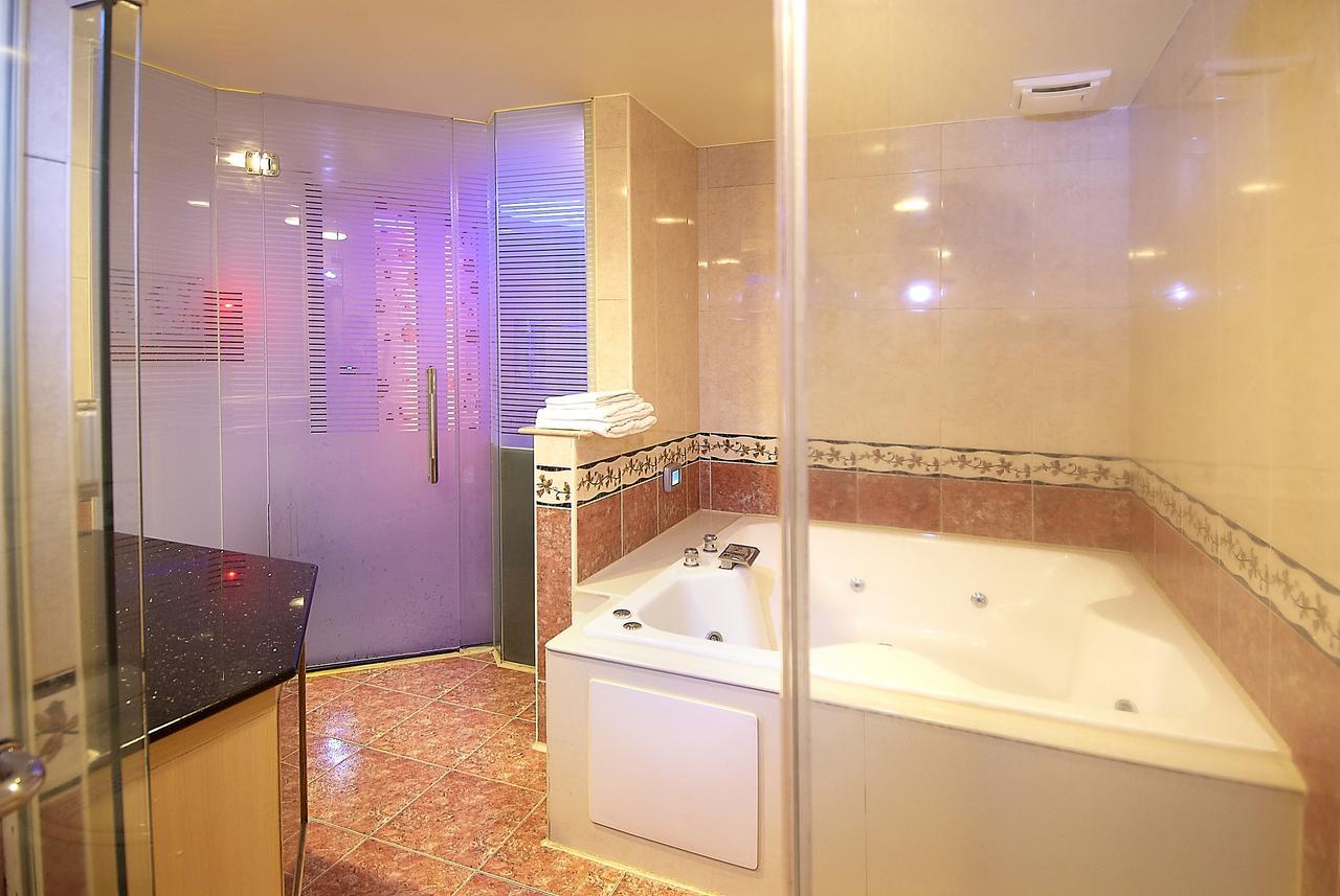 Zhi Baishan Motel Zhunan Zewnętrze zdjęcie